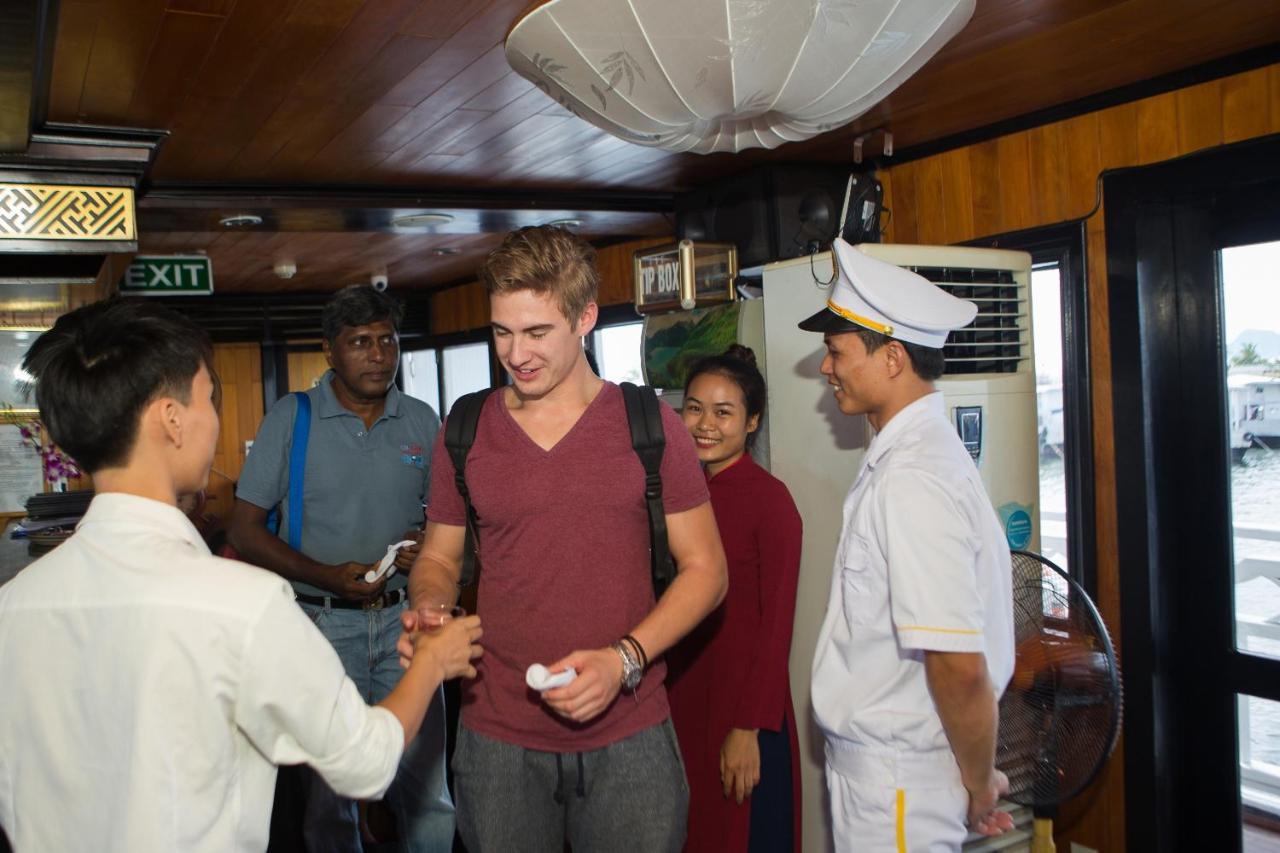 Syrena Cruises Hotel Hạ Long-öböl Kültér fotó