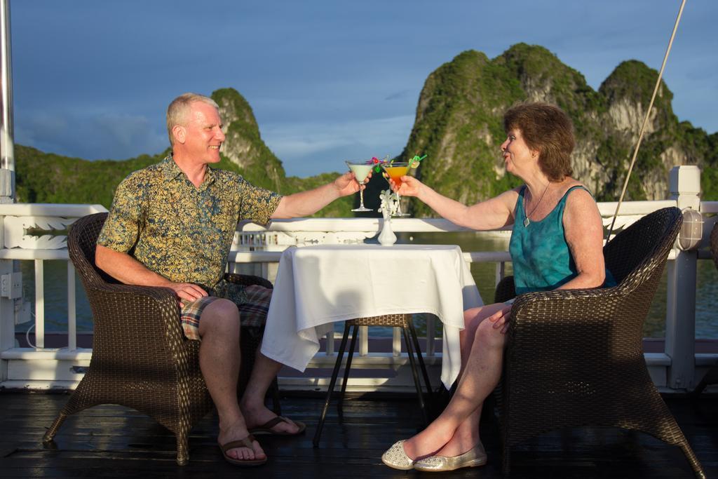 Syrena Cruises Hotel Hạ Long-öböl Kültér fotó