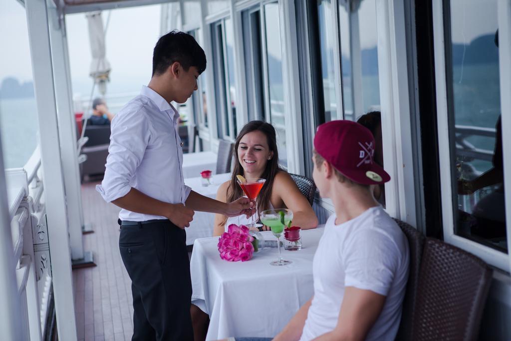 Syrena Cruises Hotel Hạ Long-öböl Kültér fotó