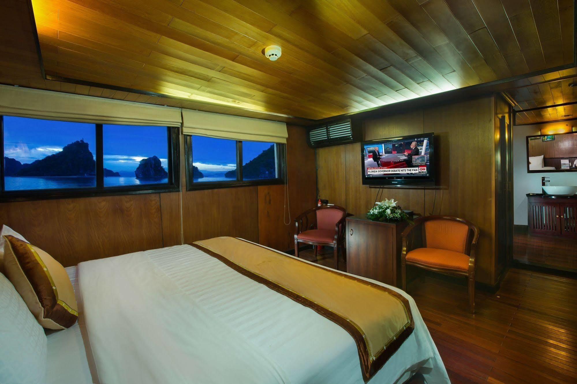Syrena Cruises Hotel Hạ Long-öböl Kültér fotó